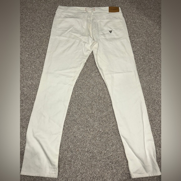 Guess jeans white slim Sz 36W / 34L like new - Picture 3 of 5